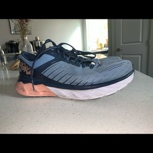 Hoka Ahi tennis shoes